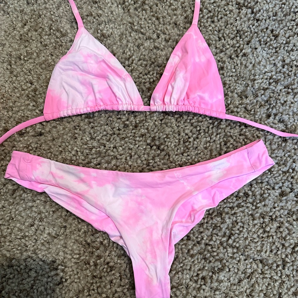 Frankie’s bikinis swimsuit